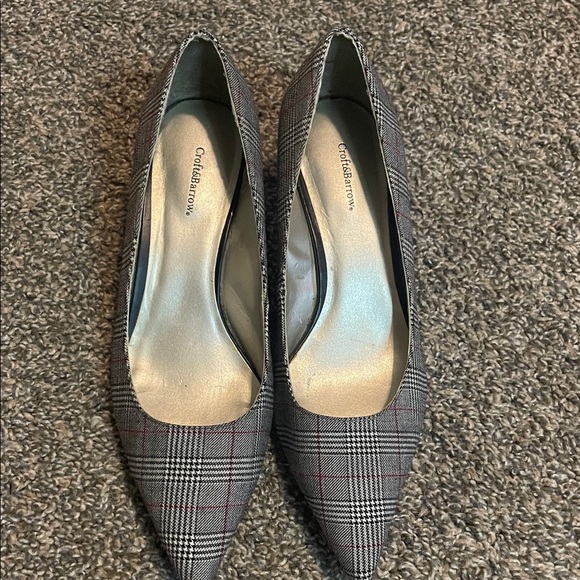 Croft & Barrow Women's Checkered Heels - Gray and Red Z9 - Picture 10 of 14